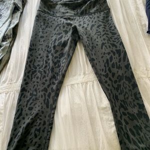 Lululemon Gray Leopard SoulCycle Leggings